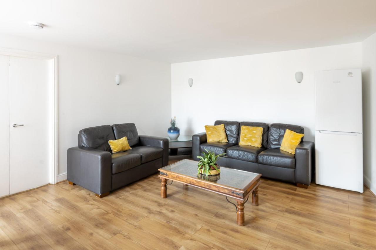 Comfortable And Bright Apartment In Tower Bridge ลอนดอน ภายนอก รูปภาพ