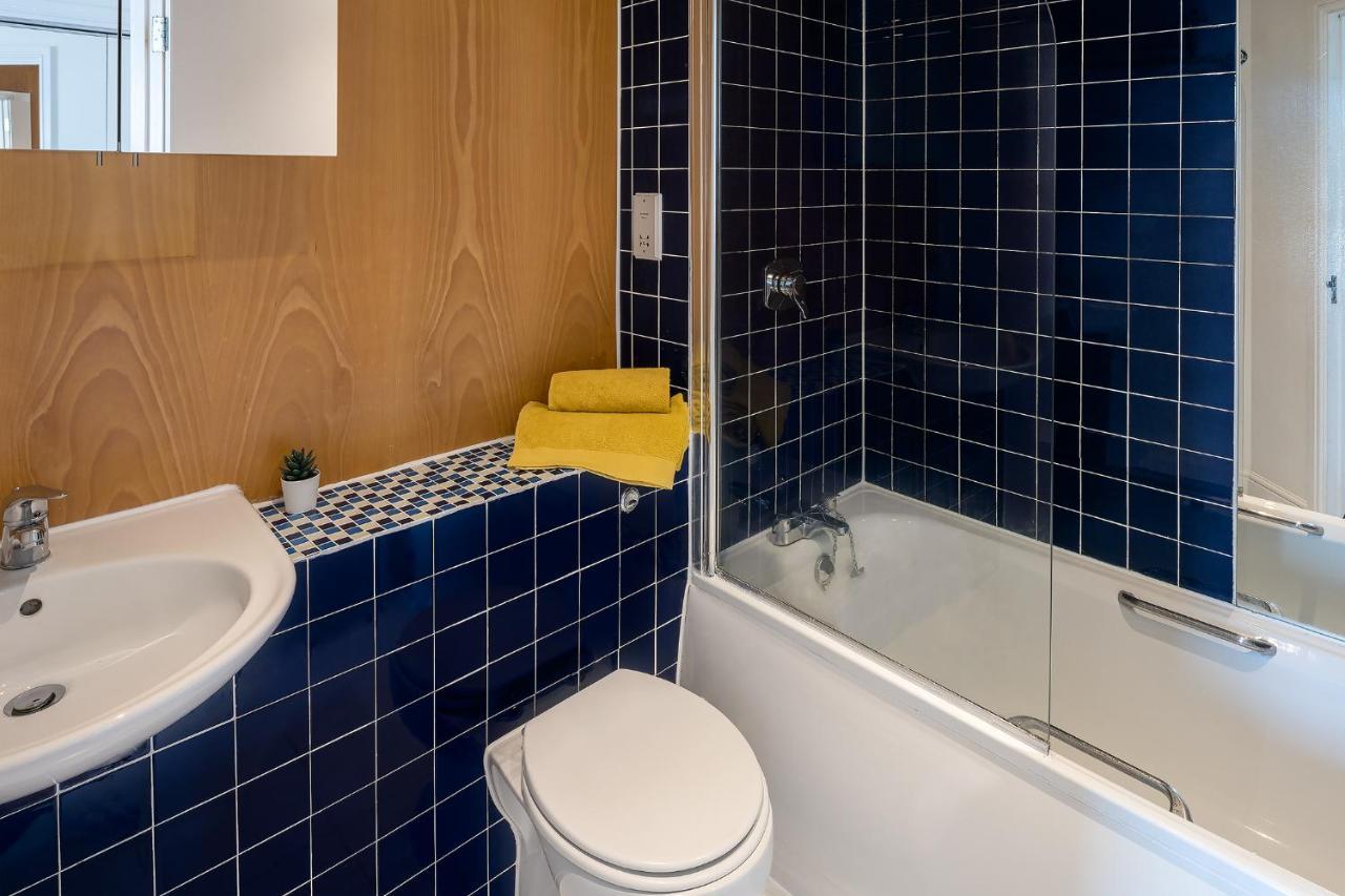 Comfortable And Bright Apartment In Tower Bridge ลอนดอน ภายนอก รูปภาพ